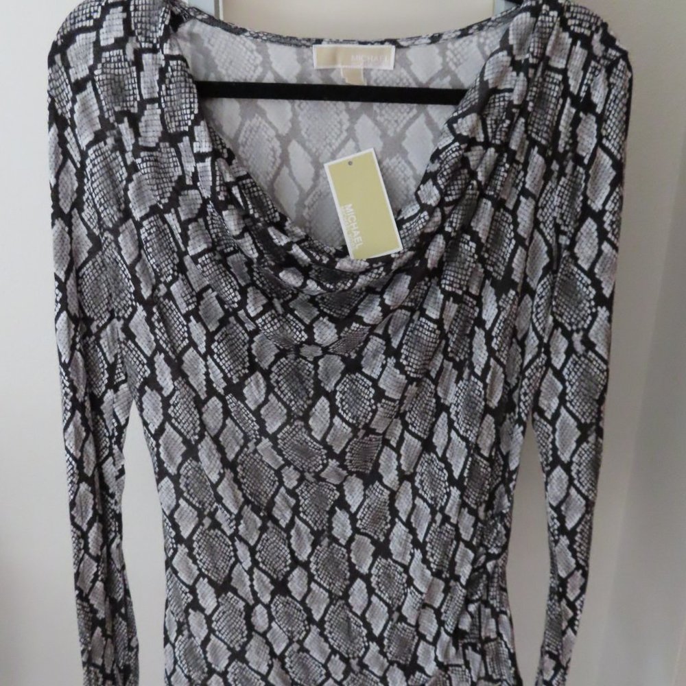 NWT Michael Kors long sleeve cowl neck Size S